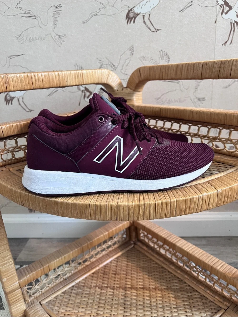 New balance maroon retro 24 sneakers